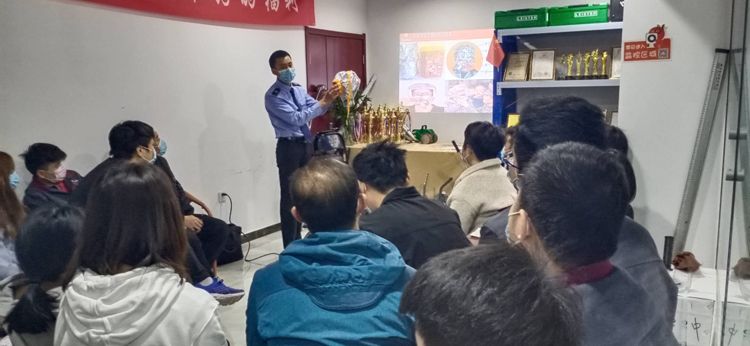 鄭州六渡機(jī)電防煙面具